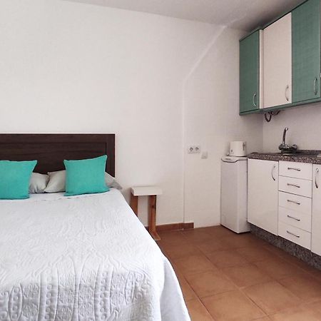 Las Naciones Studio Apartment เบนัลมาเดนา ภายนอก รูปภาพ